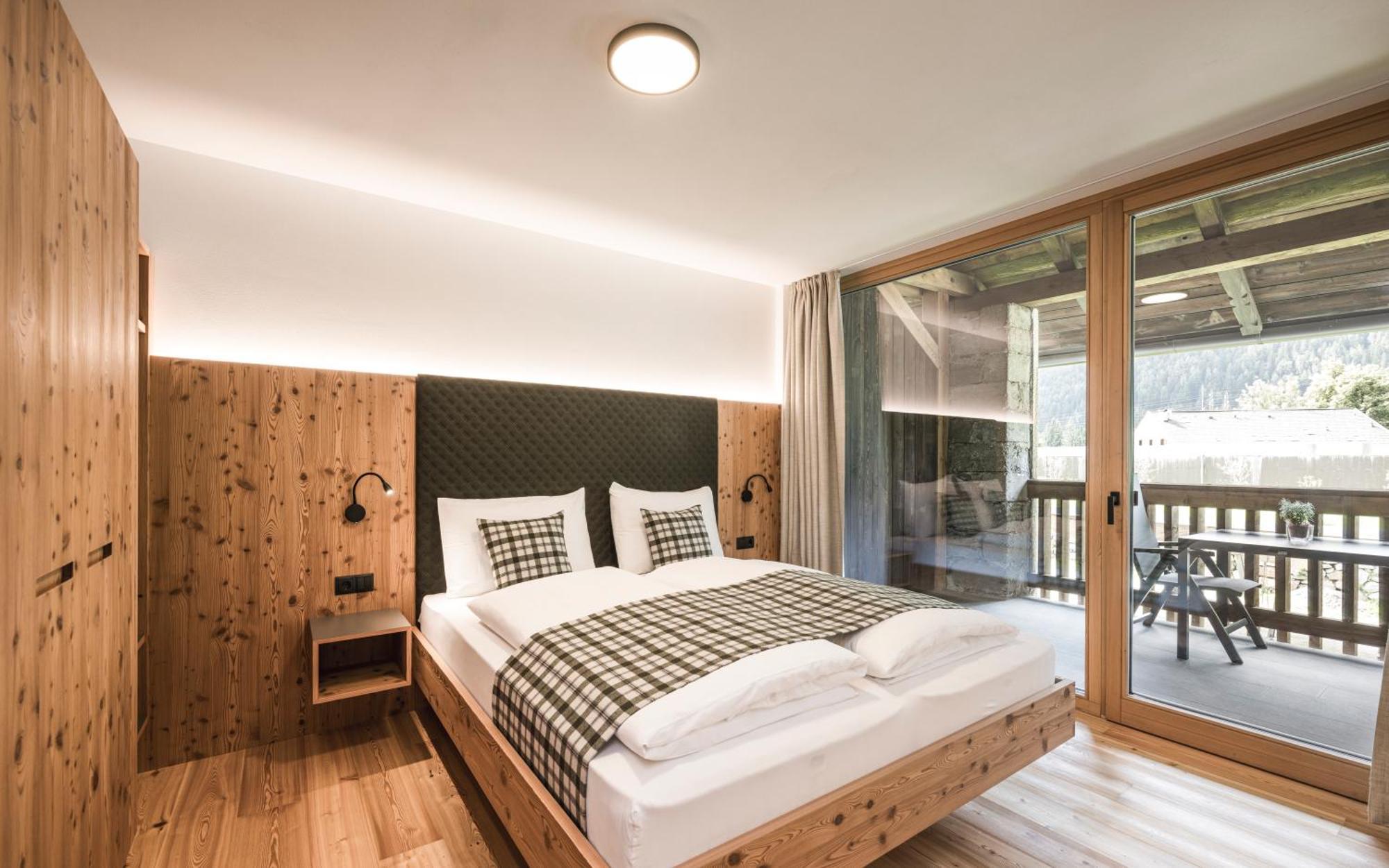 Hotel Lener Campo di Trens Bagian luar foto